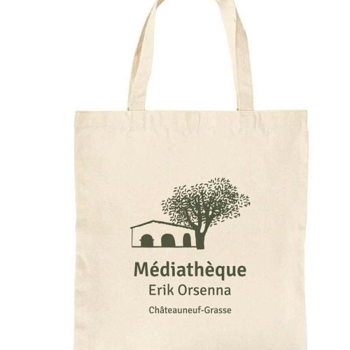 Cette photo chateauneuf-media-signaletique-identite (7).jpg, a été réduite de 81.05 % le Vendredi 12 Décembre 2025 à 10:12 par Emjysoft Photo Réducteur v6.0 à télécharger sur https://www.emjysoft.com/