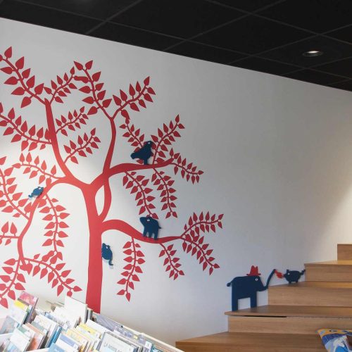 Cette photo landivisiau-mediatheque-signaletique-helenegerber (12).JPG, a été réduite de 97.07 % le Jeudi 27 Août 2026 à 14:08 par Emjysoft Photo Réducteur v6.0 à télécharger sur https://www.emjysoft.com/