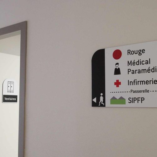 La photo atelierhelenegerber-ime-sene-adapei-signalétique (1).JPG a été réduite de 98.66 % le Jeudi 30 Janvier 2025 à 16:01 par Photo Réducteur v4.9 à télécharger sur http://www.emjysoft.com/