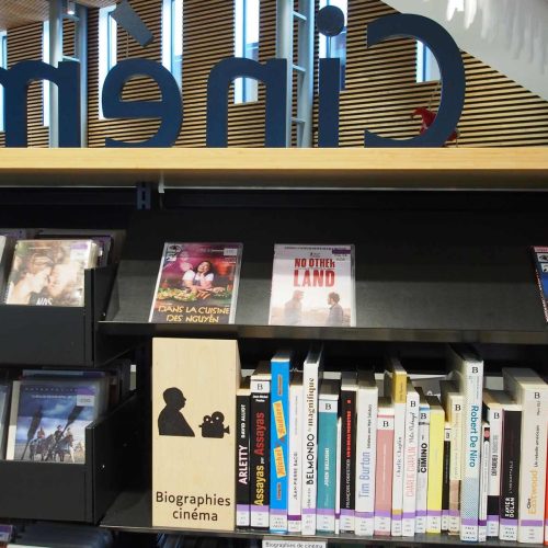 Cette photo lerheu-signaletique (25).JPG, a été réduite de 97.56 % le Vendredi 12 Décembre 2025 à 10:12 par Emjysoft Photo Réducteur v6.0 à télécharger sur https://www.emjysoft.com/